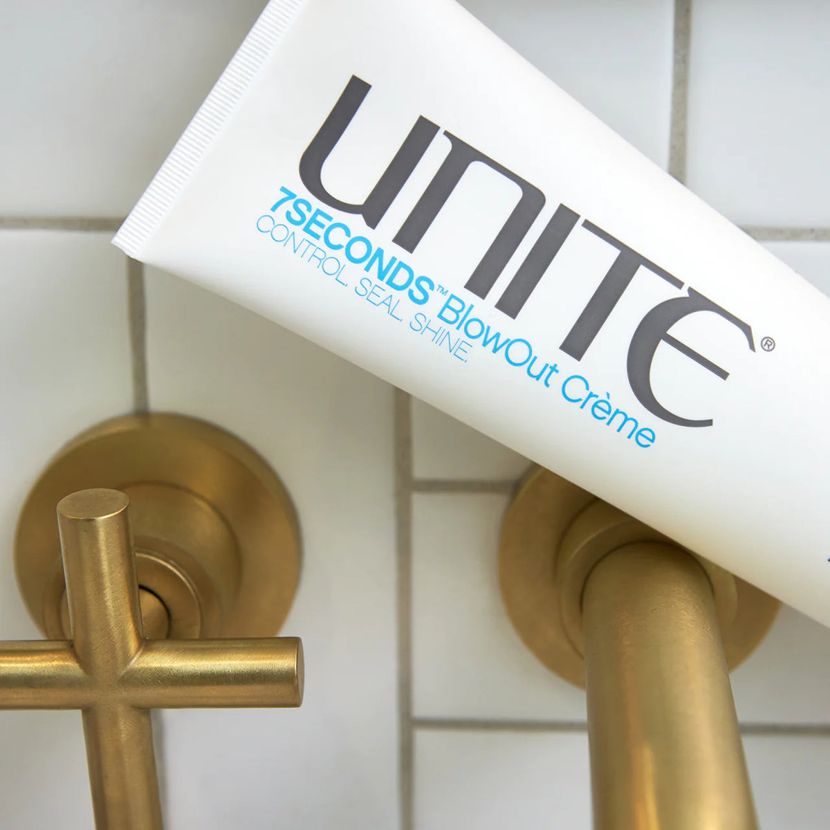 UNITE 7SECONDS BlowOut Crème