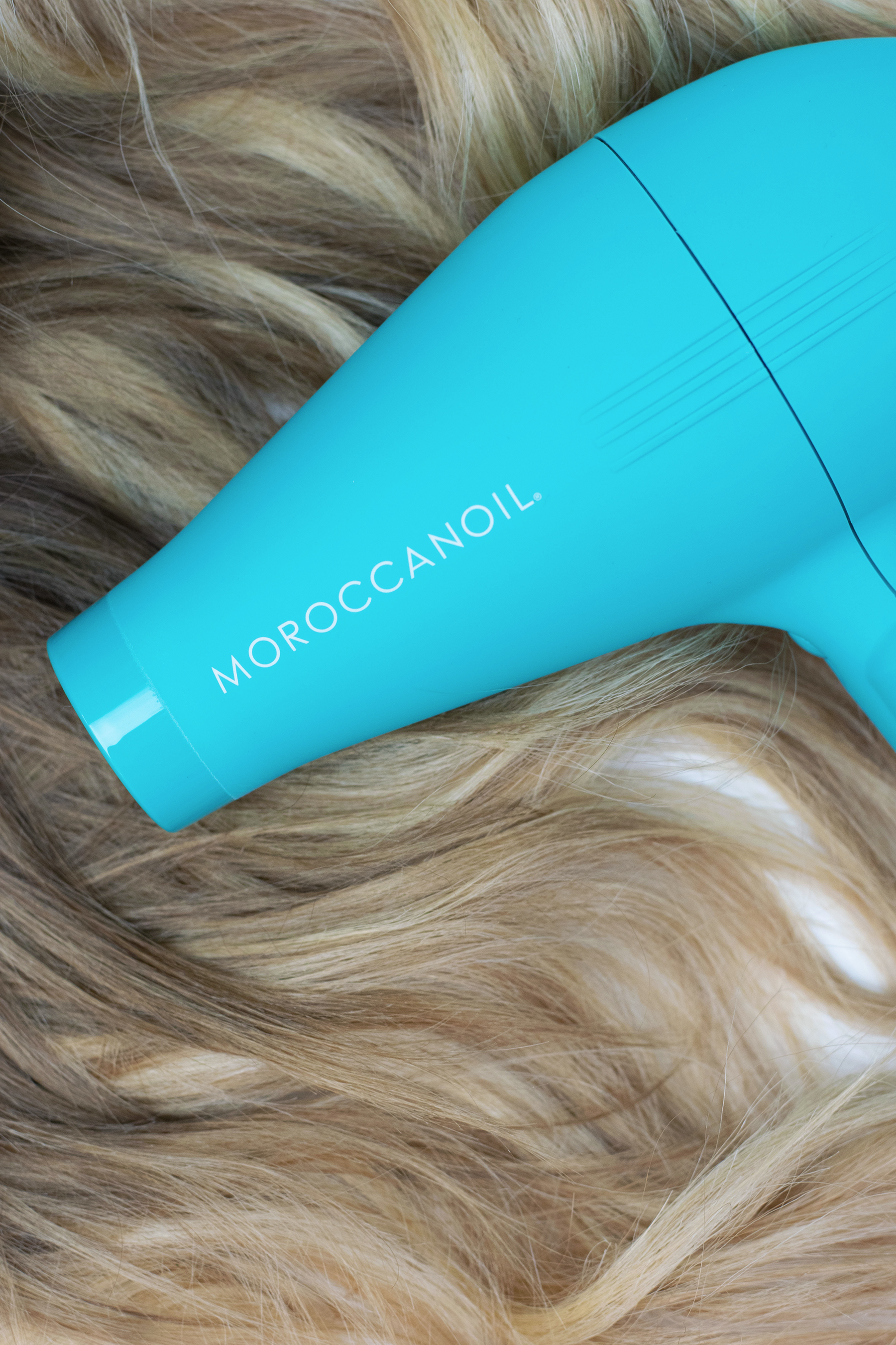 MOROCCANOIL Power Performance Ionic Hair Dryer