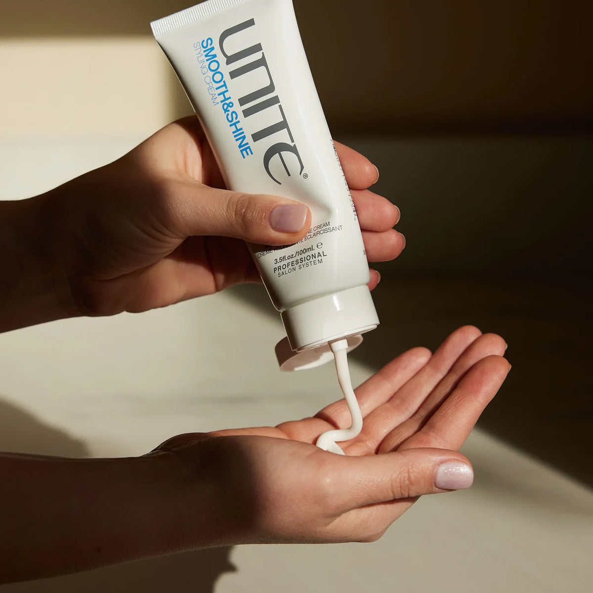 UNITE SMOOTH&SHINE Styling Cream